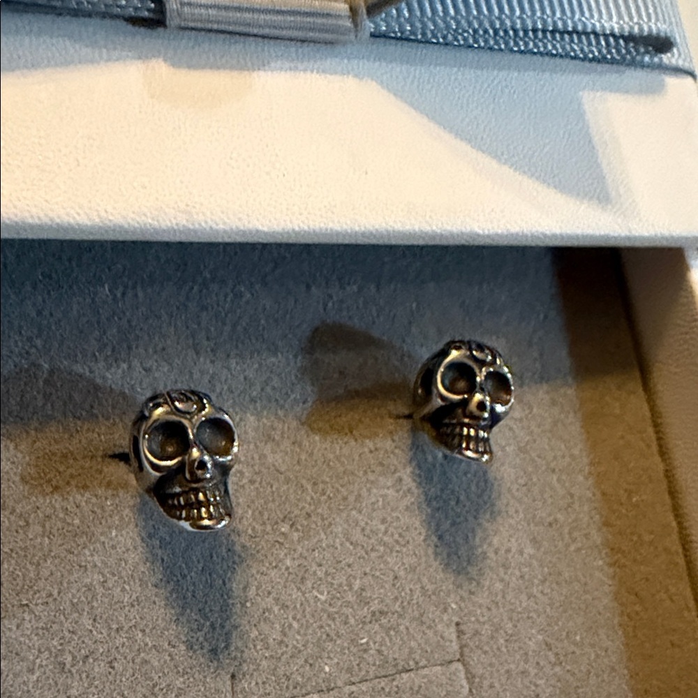 Silver Skull Stud Earrings